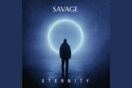 Dagli anni ’80 al 2026: Savage rilancia il suo sound con “Eternity” e supera 1,2 milioni di visualizzazioni