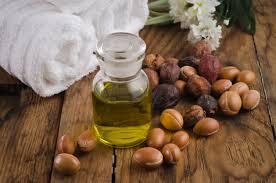 Olio di Argan: il lusso semplice che funziona meglio quando non promette miracoli